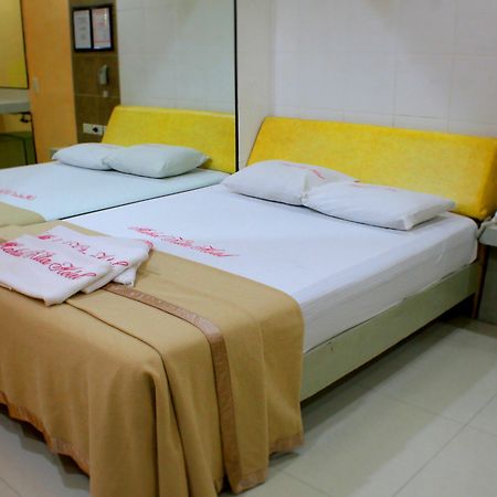 Mahal Kita Drive Inn Pasay Bagian luar foto